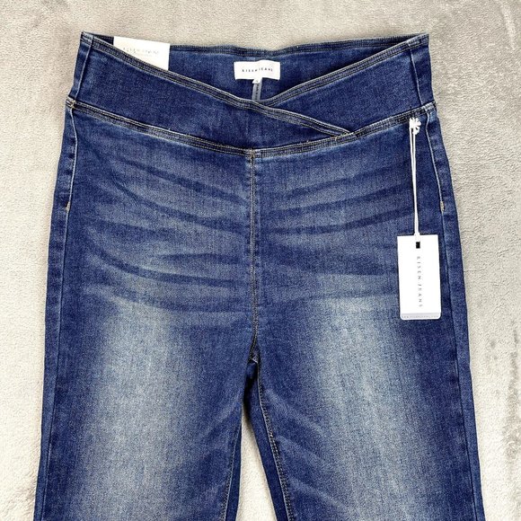 NWT RISEN Los Angeles Womens High Waist Pull On Flare Jeans Stretch Denim Jean - Picture 3 of 11